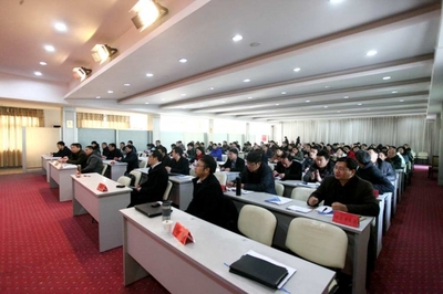 徐工信息受邀參加新沂市工業(yè)企業(yè)兩化深度融合專題培訓(xùn)會(huì)，提供專業(yè)信息咨詢服務(wù)